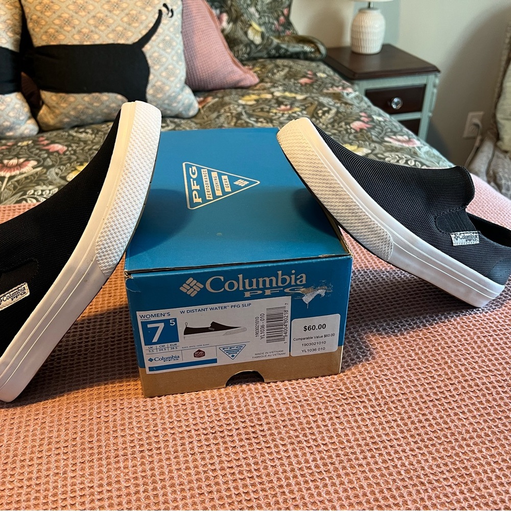 Columbia Black Women's Slip-On Shoes - Picture 3 of 4